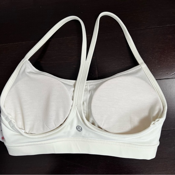 NWT Lululemon Sports Bra Size 6 Flow Y Bra Nulu - Picture 3 of 6